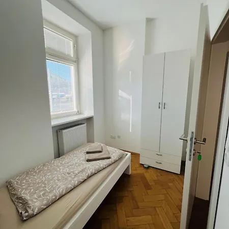 Living Rebuli 5 Apartamento Leitendorf